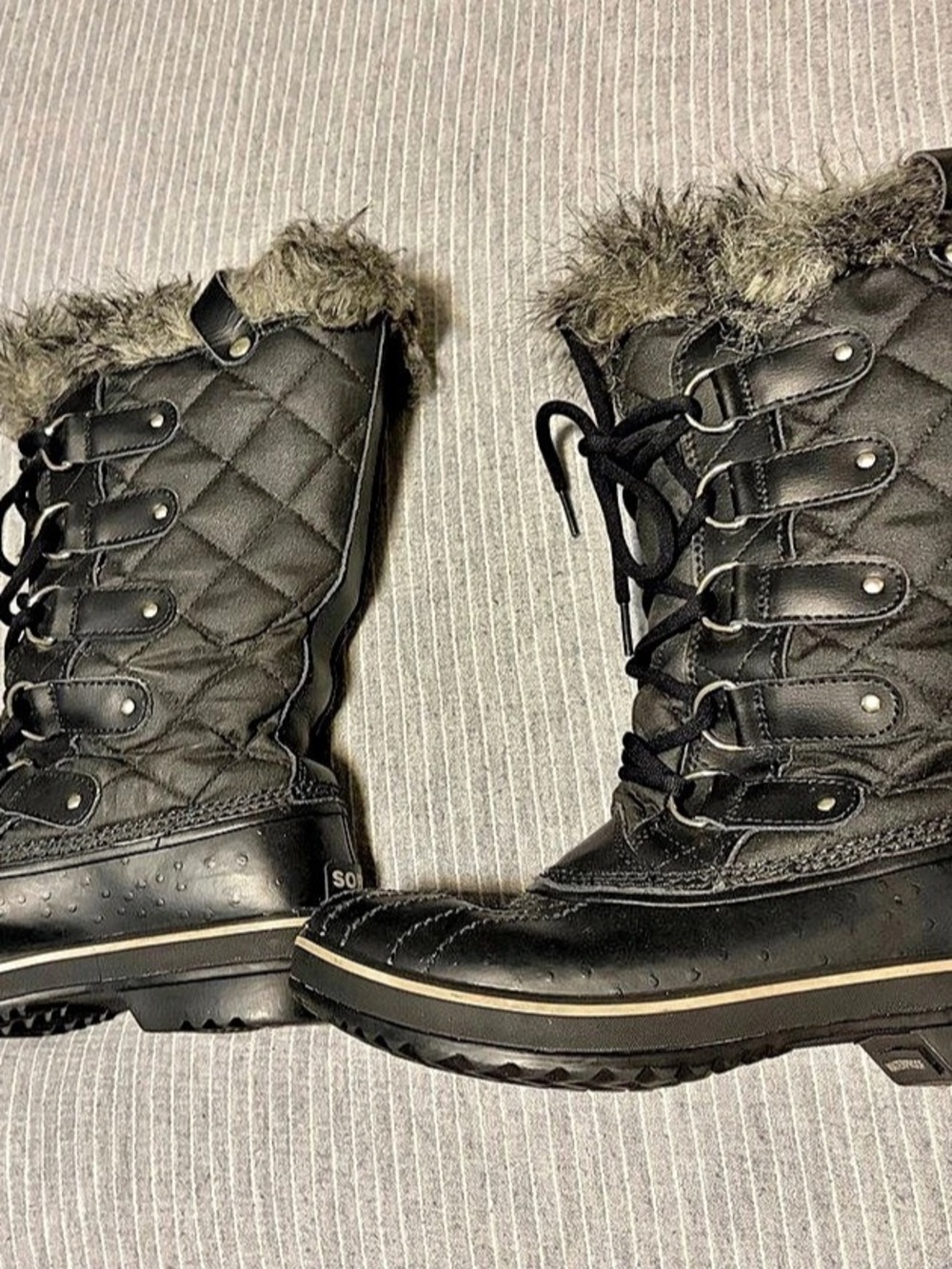 SOREL Tofino Quilted Winter Boot Women's Black Waterproof Boots -Size 8